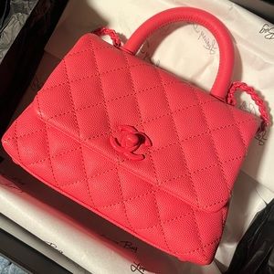Great condition Chanel mini incognito pink!